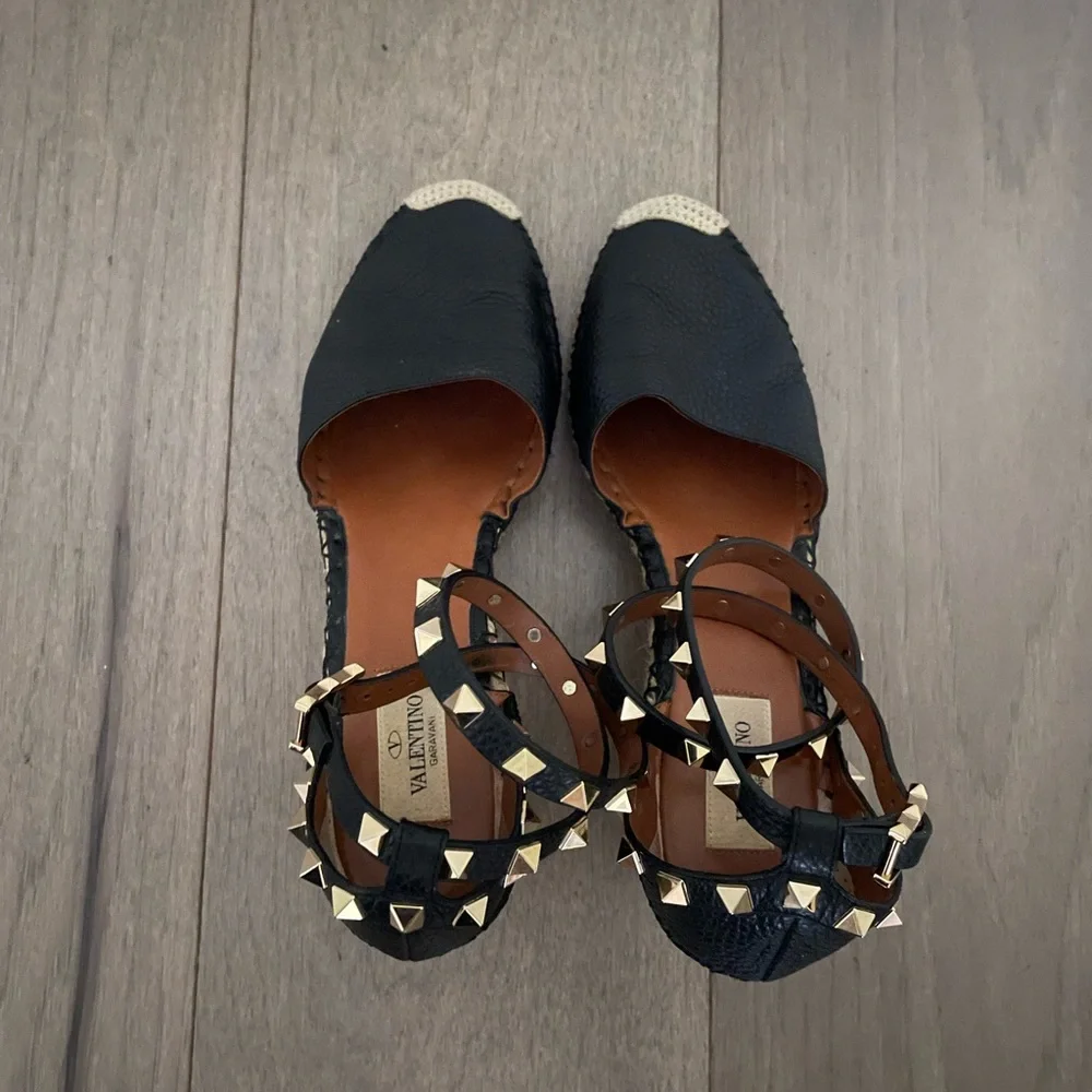 Valentino Rockstud Espadrilles Black - Picture 5 of 7